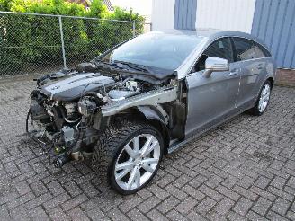 Voiture accidenté Mercedes CLS 350 V6 CDI Navi Leder Clima 2013/3