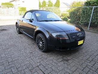 Audi TT 1.8 5V Turbo Cabrio Quattro 224 PK 6-Bak picture 3