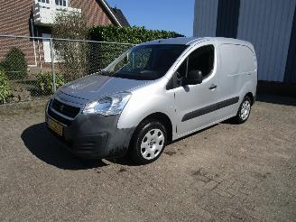 Unfall Kfz Van Peugeot Partner 1.6 HDI Airco Radio/CD 2015/8