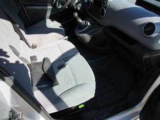 Peugeot Partner 1.6 HDI Airco Radio/CD picture 9