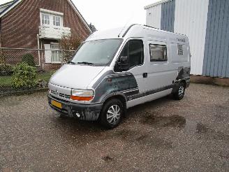 skadebil camper Renault  Master 2.5 D 2000/8