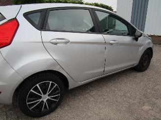 Ford Fiesta 1.25 Airco Radio/CD 5-Drs picture 9