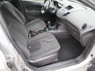 Ford Fiesta 1.25 Airco Radio/CD 5-Drs picture 13