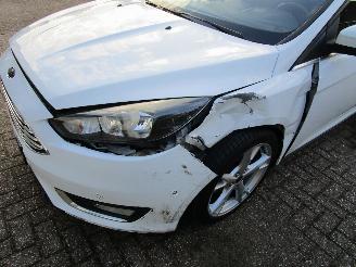 Ford Focus 1.0 Navi Clima 6-Bak picture 6