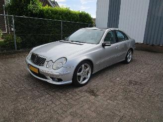 Voiture accidenté Mercedes E-klasse 500 V8 Navi Leder Clima 2003/2