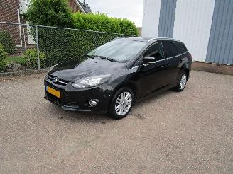 Voiture accidenté Ford Focus 1.0 Navi Clima 115.000 KM 2014/9