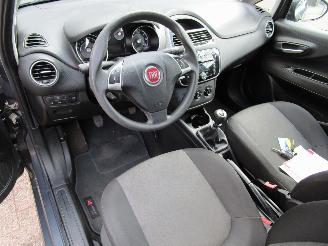 Fiat Punto 1.2 Airco Radio/CD 5-Drs picture 16