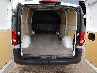 Mercedes Vito 111 CDI Lang Navi Airco picture 11