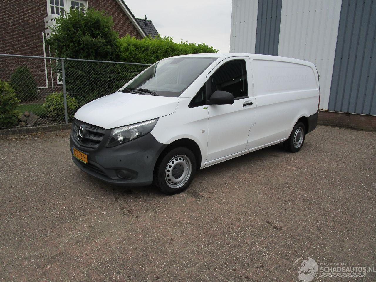 Mercedes Vito 111 CDI Lang Navi Airco