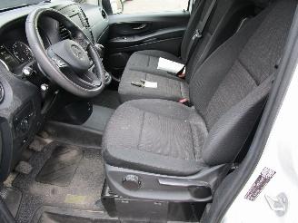 Mercedes Vito 111 CDI Lang Navi Airco picture 8