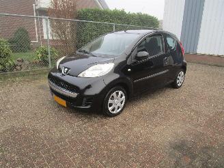 skadebil auto Peugeot 107 Airco Radio/CD 3-Drs 2010/3