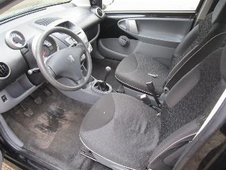 Peugeot 107 Airco Radio/CD 3-Drs picture 12