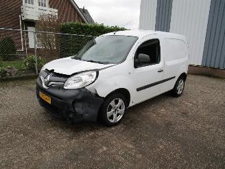 Schade bestelwagen Renault Kangoo 1.5 DCI Navi Airco 2016/2