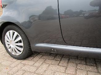 Toyota Aygo Radio/CD 3-Drs picture 8
