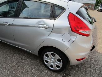 Ford Fiesta 1.25 Airco Radio/CD 5-Drs picture 10