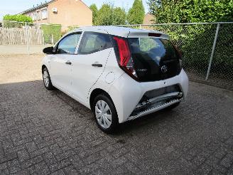 Toyota Aygo Airco Radio 5-Drs picture 2