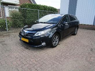 Vaurioauto  passenger cars Toyota Avensis 1.8 VVT-I Camera Navi Clima 6-Bak 2014/9