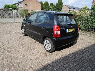 Kia Picanto 1.0 Airco picture 2