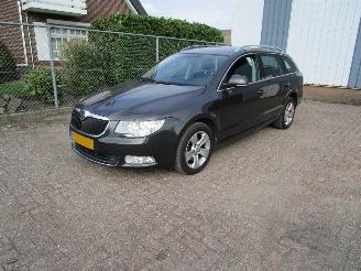 Avarii autoturisme Skoda Superb 1.8 TSI DSG Navi Clima 2010/11