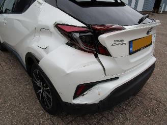 Toyota C-HR 1.8 Hybride Bi-Tone Parelmoer picture 6
