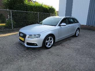 Schadeauto Audi A4 2.0 TDI Navi Clima 6-Bak Schadevrij 2012/3