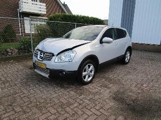 Damaged car Nissan Qashqai 2.0 4-WD Camera Leder Pano 6-Bak 2007/11