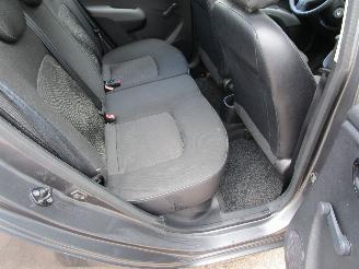 Hyundai I-10 Radio/CD picture 15