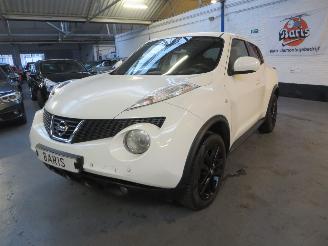 Vaurioauto  passenger cars Nissan Juke 1.6 16V SUV 117PK... 2011/8