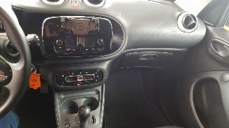 Smart Forfour 1.0 12V AUT BENZ 71 PK.... picture 11