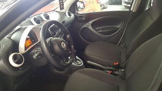 Smart Forfour 1.0 12V AUT BENZ 71 PK.... picture 9