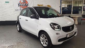Smart Forfour 1.0 12V AUT BENZ 71 PK.... picture 3