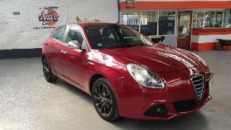 Alfa Romeo Giulietta 1.4 TB 16V   BENZ 1.368CC 88KW 120PK picture 3