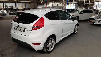 Ford Fiesta 1.6 16V SPORT  BENZ 1.596CC 88KW 120PK picture 4