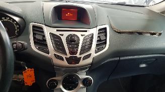 Ford Fiesta 1.6 16V SPORT  BENZ 1.596CC 88KW 120PK picture 10