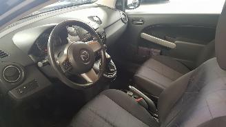 Mazda 2 1.3 16V MZR  BENZ 1.349CC 62KW 84PK picture 8