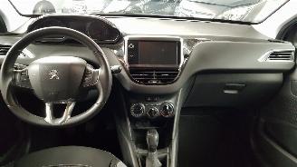 Peugeot 208 1.2 VTI 12V PURETECH   BENZ 1.199CC 60KW 82PK picture 7