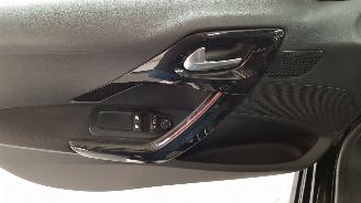 Peugeot 208 1.2 VTI 12V PURETECH   BENZ 1.199CC 60KW 82PK picture 8
