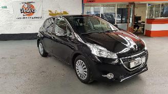 Peugeot 208 1.2 VTI 12V PURETECH   BENZ 1.199CC 60KW 82PK picture 3