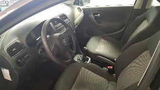 Volkswagen Polo 1.2 12V  BENZ 1.198CC 44KW 60PK picture 9