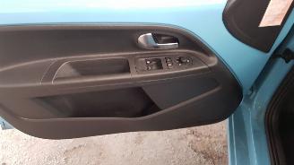 Volkswagen Up! 1.0 12V  BENZ  999CC 44KW 60PK picture 7