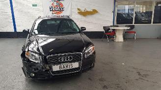 Audi A4 Avant 3.2 FSI Quattro Advance picture 2