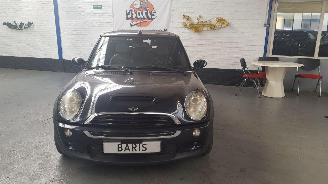 Mini Cooper S 1.6 Cooper S Sidewalk picture 2