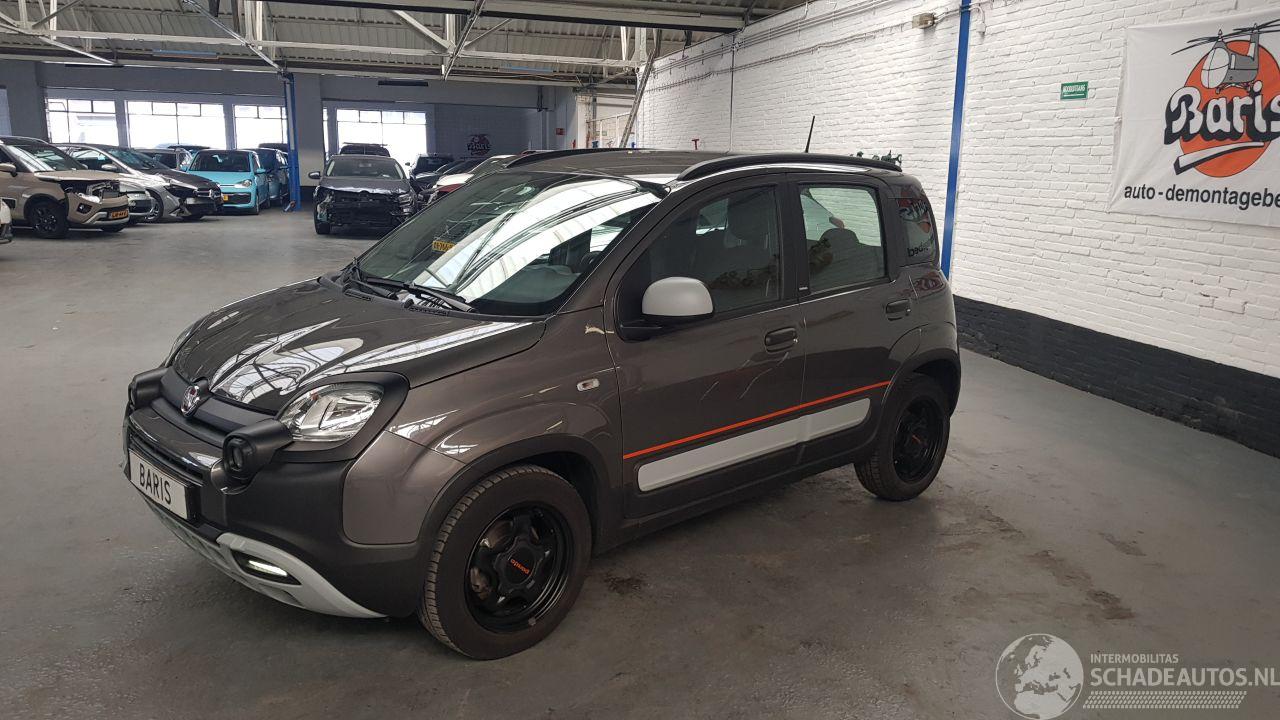Fiat Panda 1.0 Hybrid Garmin Cross