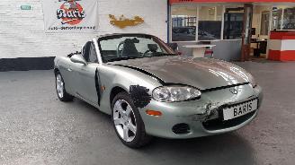 Mazda MX-5 1.6i 16V CABRIO  BENZ 1.598CC 81KW 110PK picture 3
