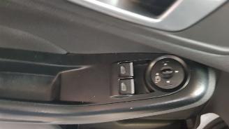 Ford Fiesta 1.0 Ti-VCT 12V   BENZ 999CC 48KW 65PK picture 7
