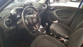 Smart Forfour 1.0 12V 4DRS BENZ 999CC 52KW 71PK picture 9