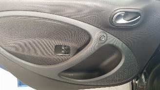 Smart Forfour 1.0 12V 4DRS BENZ 999CC 52KW 71PK picture 8