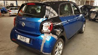 Smart Forfour 1.0 12V 4DRS BENZ 999CC 52KW 71PK picture 4