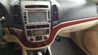 Hyundai Santa Fe 2.7 V6 24V 4x4 SUV AUT  BENZ 2.656CC 139KW 189PK picture 10