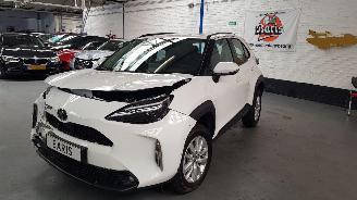 Coche accidentado Toyota Yaris Cross 1.5 12V AUT HYBRID 115 SUV  ELEKTRISCH BENZ 1.490CC 85KW 116PK 2024/5